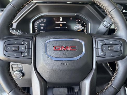 Used 2025 GMC Sierra 2500 AT4 AWD/4WD image 19