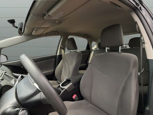 Used 2012 Toyota Prius Two FWD image 23