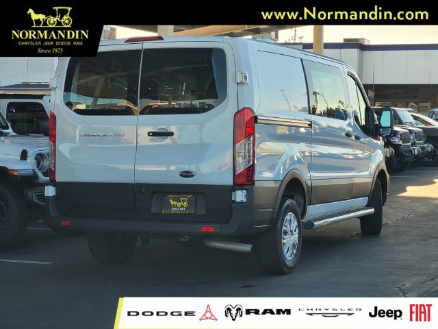Used 2025 Ford Transit 250 Low Roof w/ Exterior Upgrade Package RWD image 3