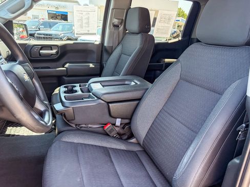 Used 2023 Chevrolet Silverado 1500 Custom AWD/4WD image 16