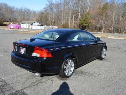 Used 2011 Volvo C70 T5 w/ Convenience Pkg image 56