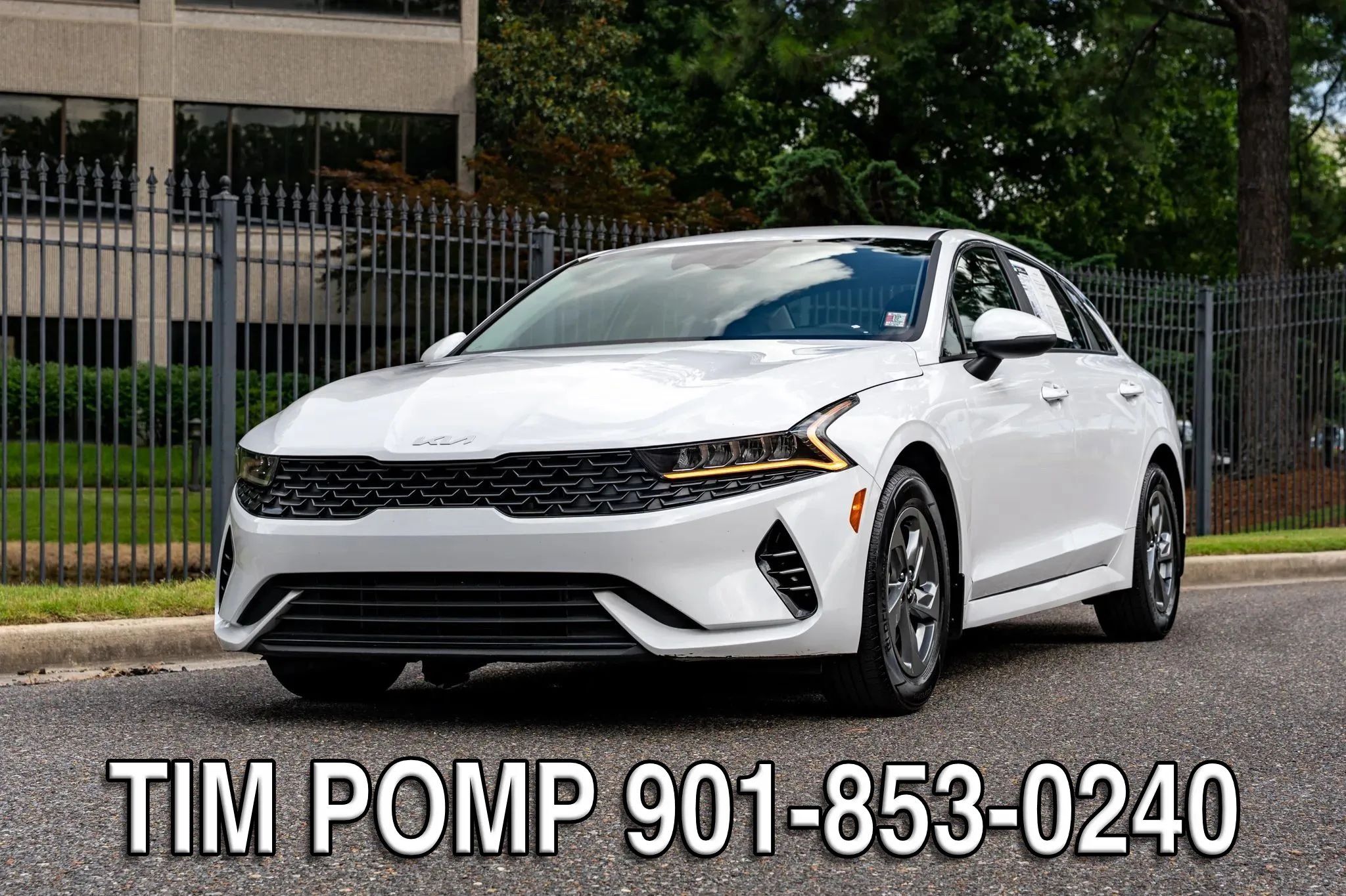 Used 2023 Kia K5 LXS FWD image 2