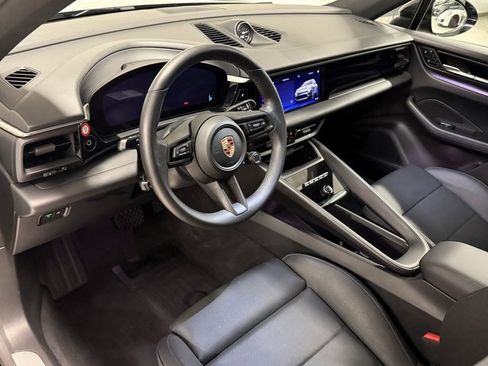 Used 2024 Porsche Macan 4 Electric image 4