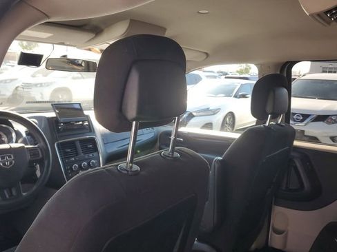 Used 2016 Dodge Grand Caravan SE w/ Quick Order Package 29E SE FWD image 10