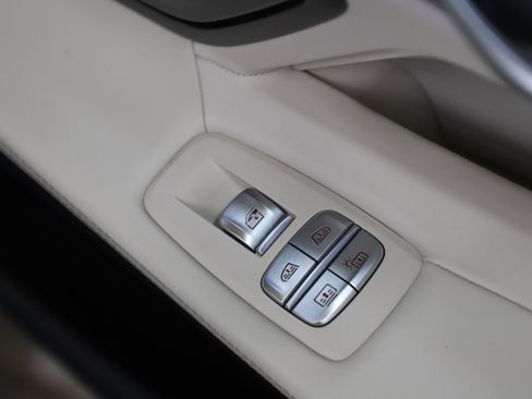 Used 2020 BMW 750i xDrive w/ Executive Package AWD/4WD image 15