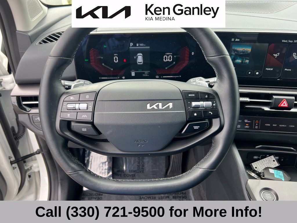 Certified 2026 Kia Sportage EX w/ EX Panoramic Sunroof Package AWD/4WD image 32
