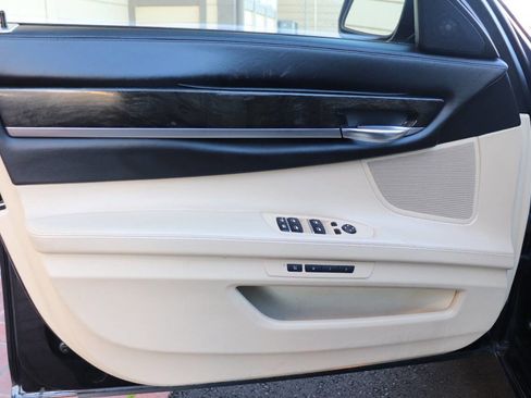 Used 2013 BMW 750Li image 14