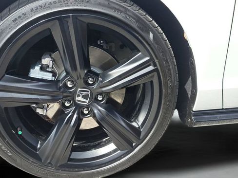 Used 2025 Honda Accord Sport image 36