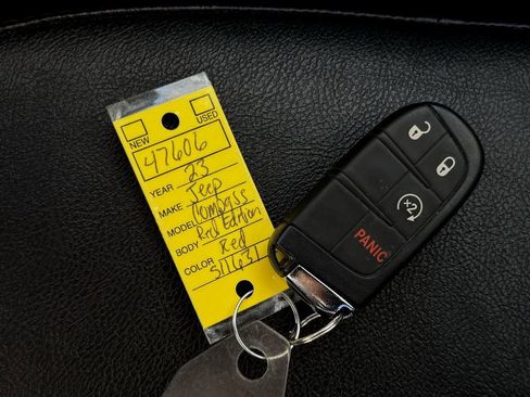 Used 2023 Jeep Compass Limited image 27