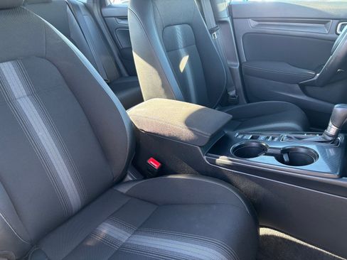 Used 2022 Honda Civic Sport image 14
