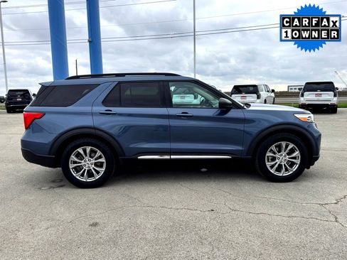Used 2020 Ford Explorer XLT w/ Equipment Group 202A image 5