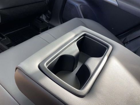 Used 2024 Toyota Venza Nightshade image 12