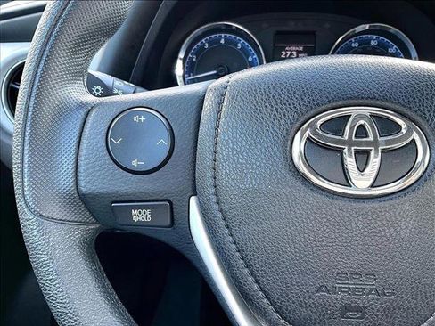 Used 2019 Toyota Corolla LE image 20