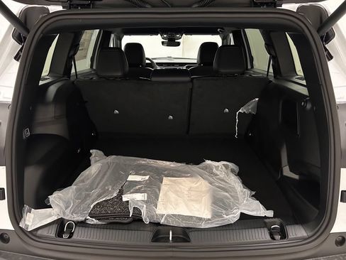 New 2026 Jeep Cherokee Limited AWD/4WD image 9