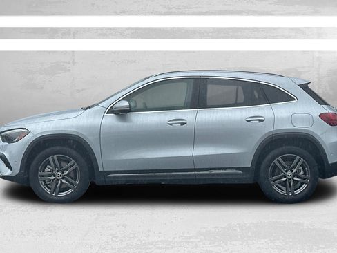 Certified 2025 Mercedes-Benz GLA 250 4MATIC image 7