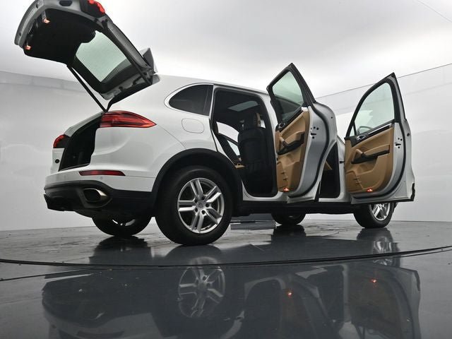 Used 2018 Porsche Cayenne AWD/4WD image 44