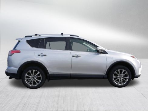 Used 2016 Toyota RAV4 Limited w/ Advanced Technology Package AWD/4WD image 8