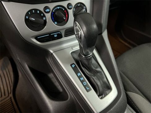 Used 2014 Ford Focus SE image 14