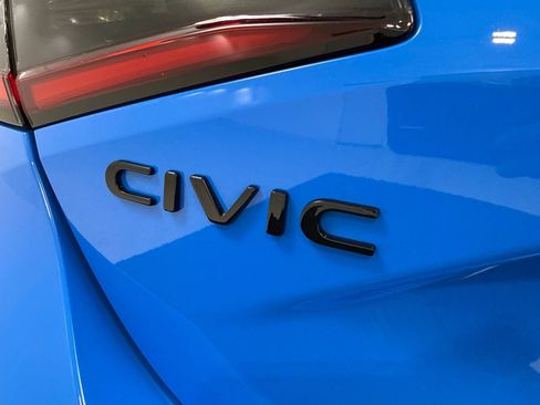 Used 2024 Honda Civic Sport image 11
