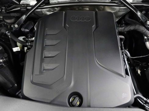 Certified 2025 Audi Q5 Premium w/ Convenience Package image 39