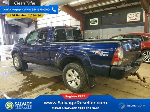 Used 2012 Toyota Tacoma 4x4 Access Cab V6 w/ TRD Sport Pkg image 3