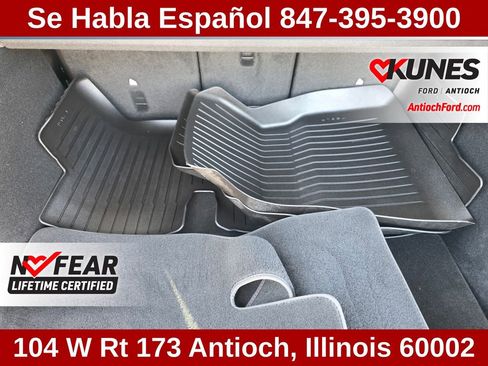 Used 2024 Tesla Model Y Long Range AWD/4WD image 32