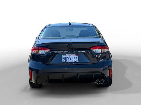 Used 2025 Toyota Corolla SE image 4