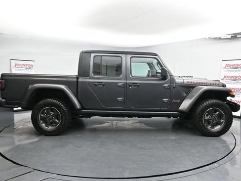 Used 2023 Jeep Gladiator Rubicon w/ Cold Weather Group image 9