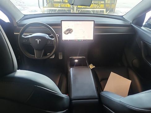 Used 2022 Tesla Model Y Performance AWD/4WD image 6