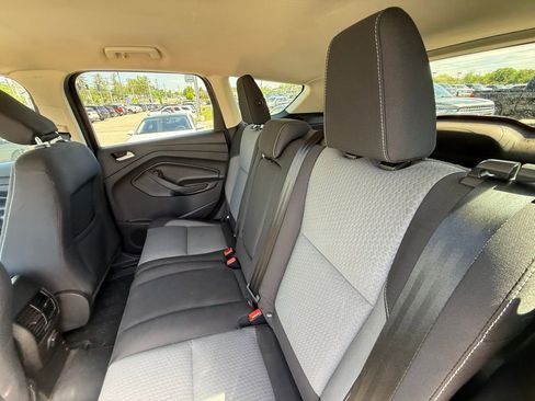 Used 2019 Ford Escape SE FWD image 26