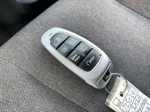 Used 2024 Hyundai Ioniq 5 SEL RWD image 11