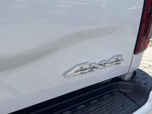 Used 2026 RAM 2500 Laramie AWD/4WD image 5