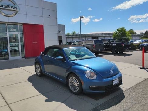 Used 2016 Volkswagen Beetle 1.8T S FWD image 3