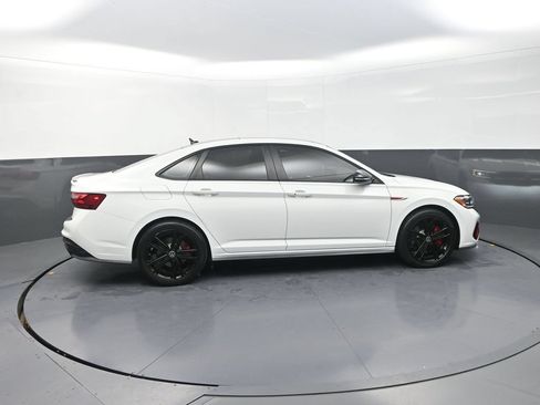 Used 2022 Volkswagen Jetta GLI Autobahn FWD image 12
