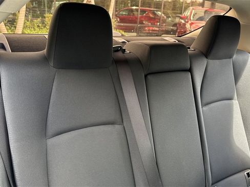 Used 2022 Toyota Corolla LE image 48