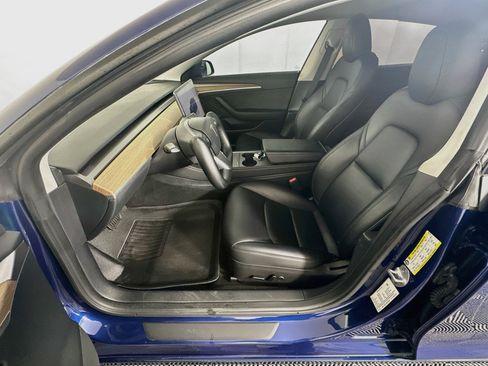 Used 2023 Tesla Model 3 Standard Range RWD image 13