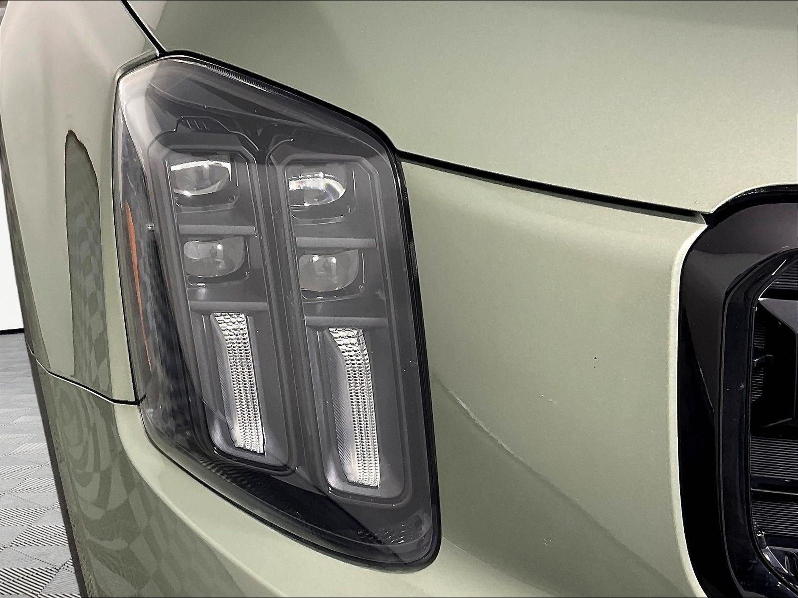 Certified 2024 Kia Telluride SX Prestige X-Line AWD/4WD image 33