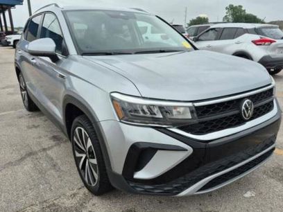 Used 2024 Volkswagen Taos SE