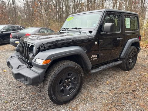 Used 2018 Jeep Wrangler Sport image 5