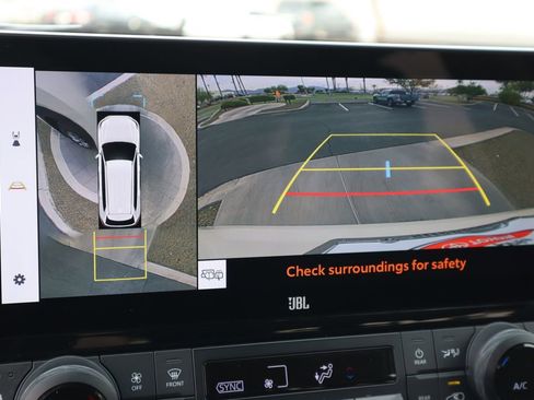 Used 2024 Toyota Grand Highlander Limited image 15