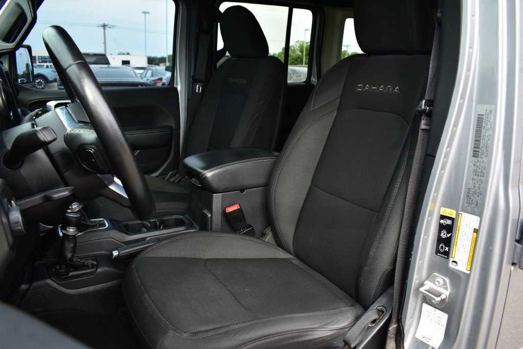 Used 2020 Jeep Wrangler Unlimited Sahara AWD/4WD image 19