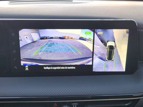 Used 2025 Nissan Kicks SR FWD image 13
