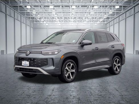 New 2026 Volkswagen Tiguan SE image 9