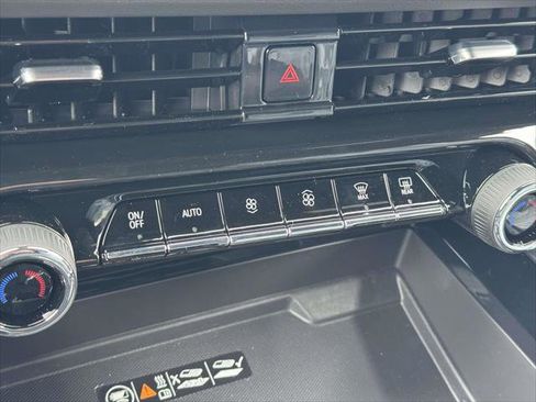 New 2026 Chevrolet Suburban RST image 25