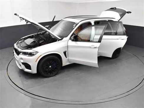 Used 2018 BMW X5 M image 27