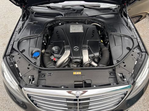 Used 2015 Mercedes-Benz S 550 Sedan image 19