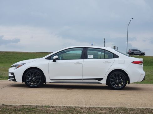 New 2026 Toyota Corolla SE image 7
