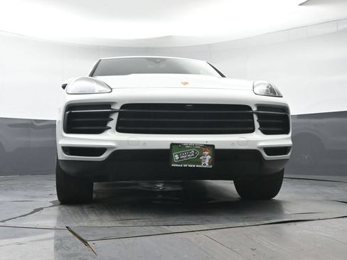 Used 2022 Porsche Cayenne AWD/4WD image 42