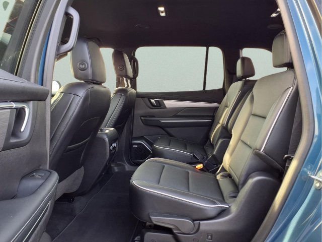 Used 2026 Buick Enclave Preferred w/ Power Package FWD image 13