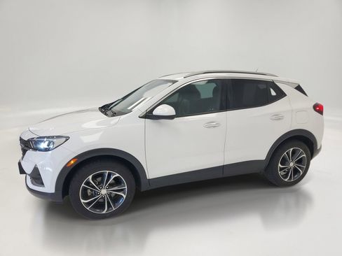 Used 2020 Buick Encore GX Essence AWD/4WD image 4